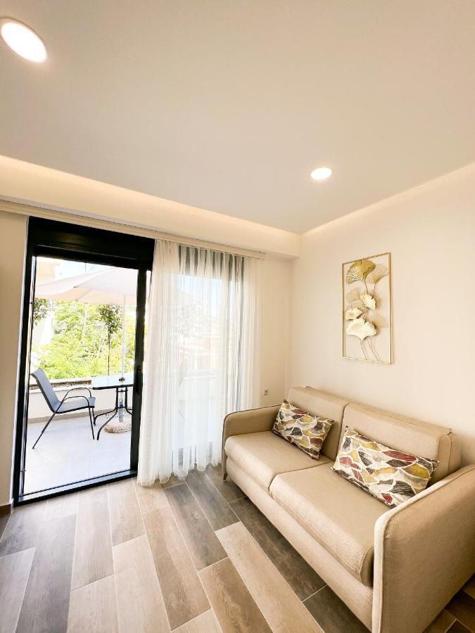 Square Residence Ulcinj Exterior photo